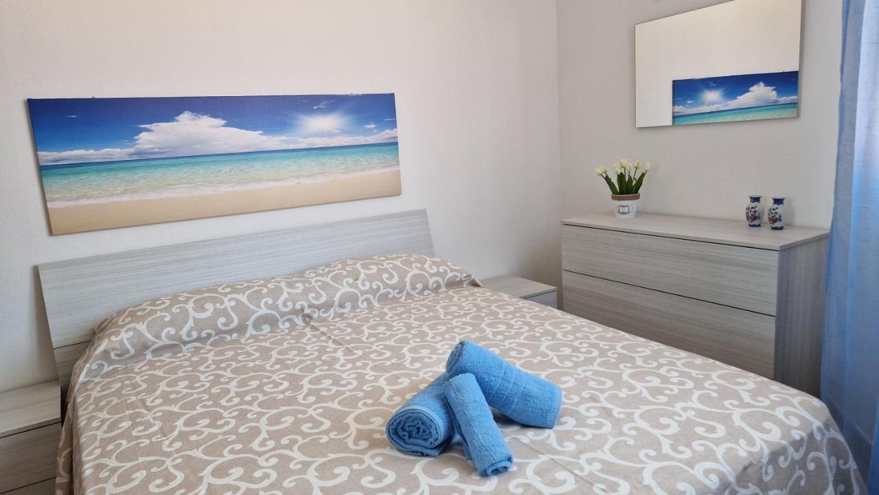Dimora Rena Dorada - Apartment In Pula, Sardinia, Italy Exteriör bild